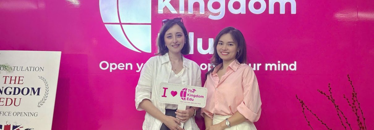 Ms.Seren Ilhan đại diện học viện Learn Key Institute đến thăm văn phòng The Kingdom Edu