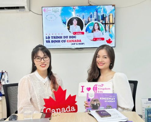 Ms. Hằng Phạm đại diện trường Kingsway Academy & ICEAP Canada và Ms. Hà Vũ đại diện The Kingdom Edu trong chương trình hội thảo