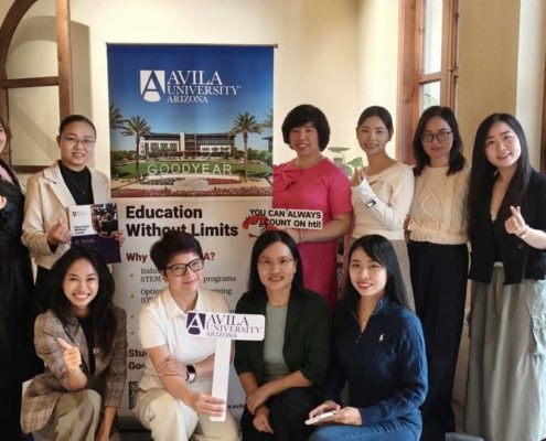 Đại diện The Kingdom Edu tham dự chương trình hội thảo