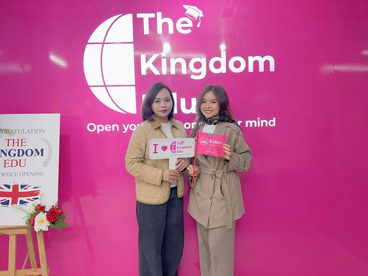 Ms.Hải đại diện Kings Education đến thăm văn phòng The Kingdom
