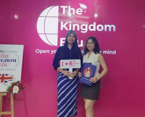 Ms. Katie Phạm – đại diện CATS Global Schools đến thăm và làm việc tại văn phòng.