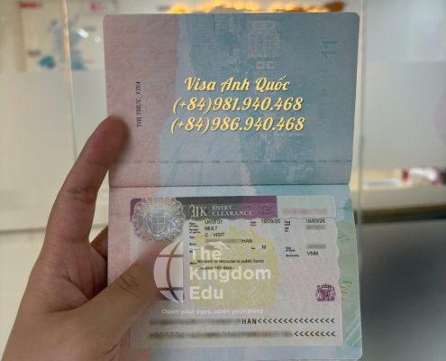 Khách hàng của The Kingdom Visa nhận visa thăm thân Anh Quốc