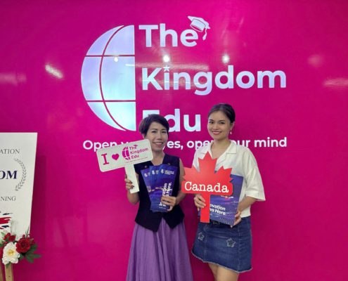 Ms.Vương đại diện University of Niagara Falls đến văn phòng The Kingdom Edu