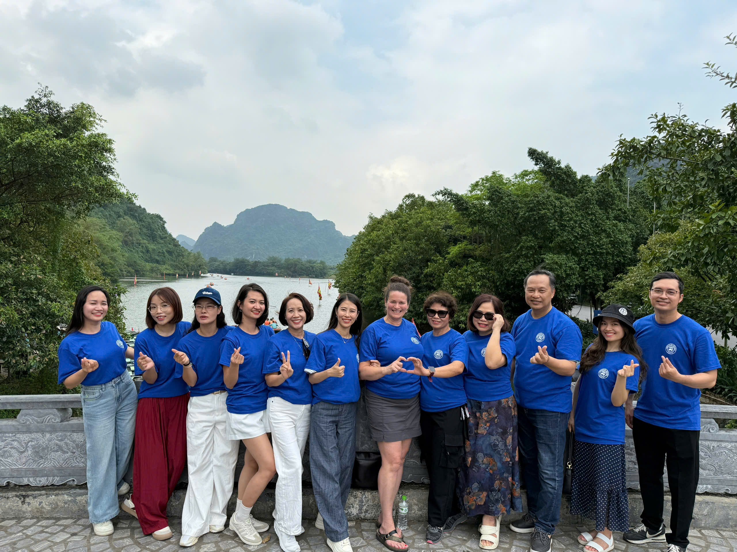  Coquitlam College, Canada – Ninh Bình Day Trip